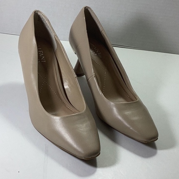Alfani Women's Callette Pumps. Note No Box - Picture 3 of 6